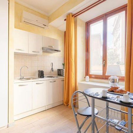 Private Suite In A Guest House With Private Bathroom N3 Rome Luaran gambar